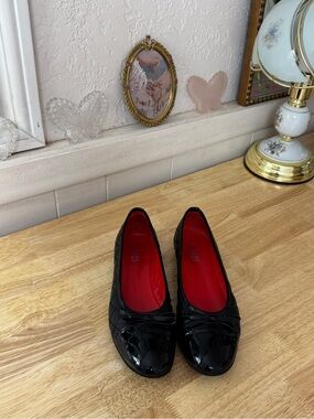 Vintage Amalfi Black Quilted Patent Cap Toe Ballet Flats Size 8.5 Coquette Fall